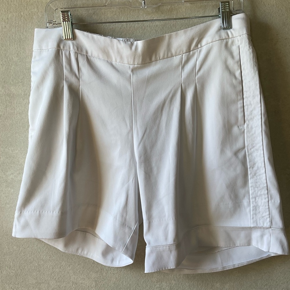 Nike Women's White Shorts. Size M.
